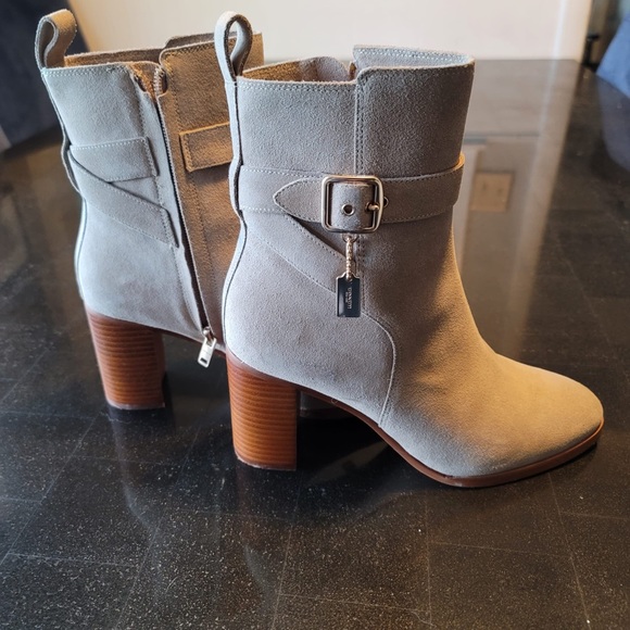These are beautiful tan suede boots.  I only wore a few times at home. - Picture 1 of 13